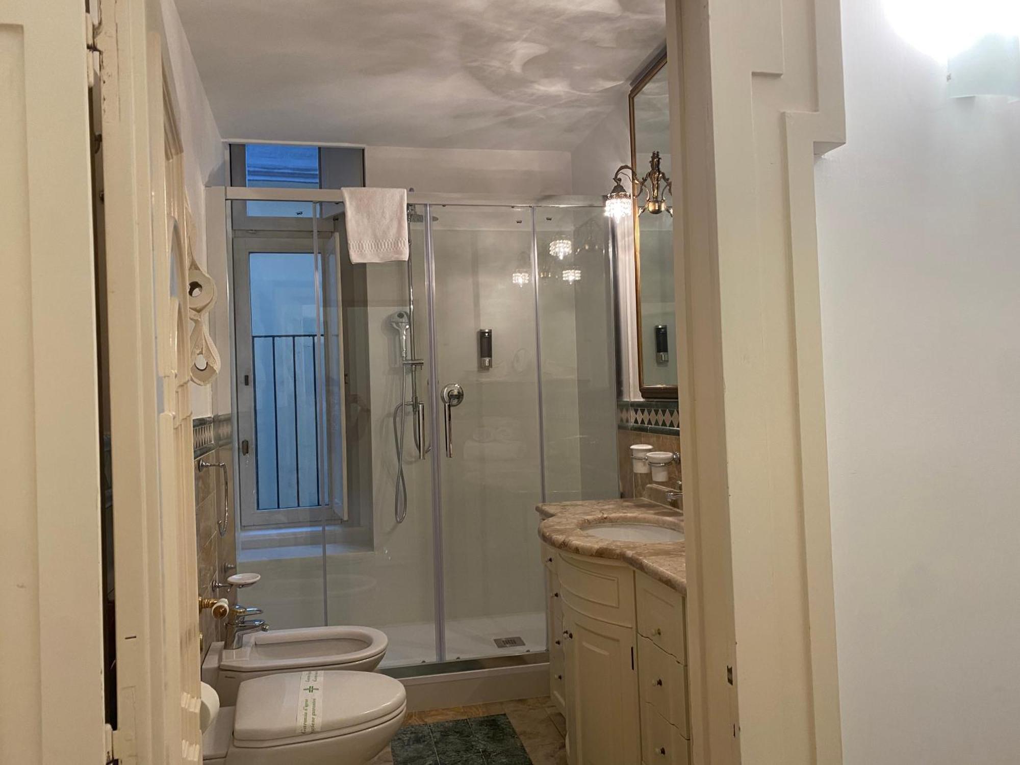 Bella Domus Suites Salerno Exteriör bild