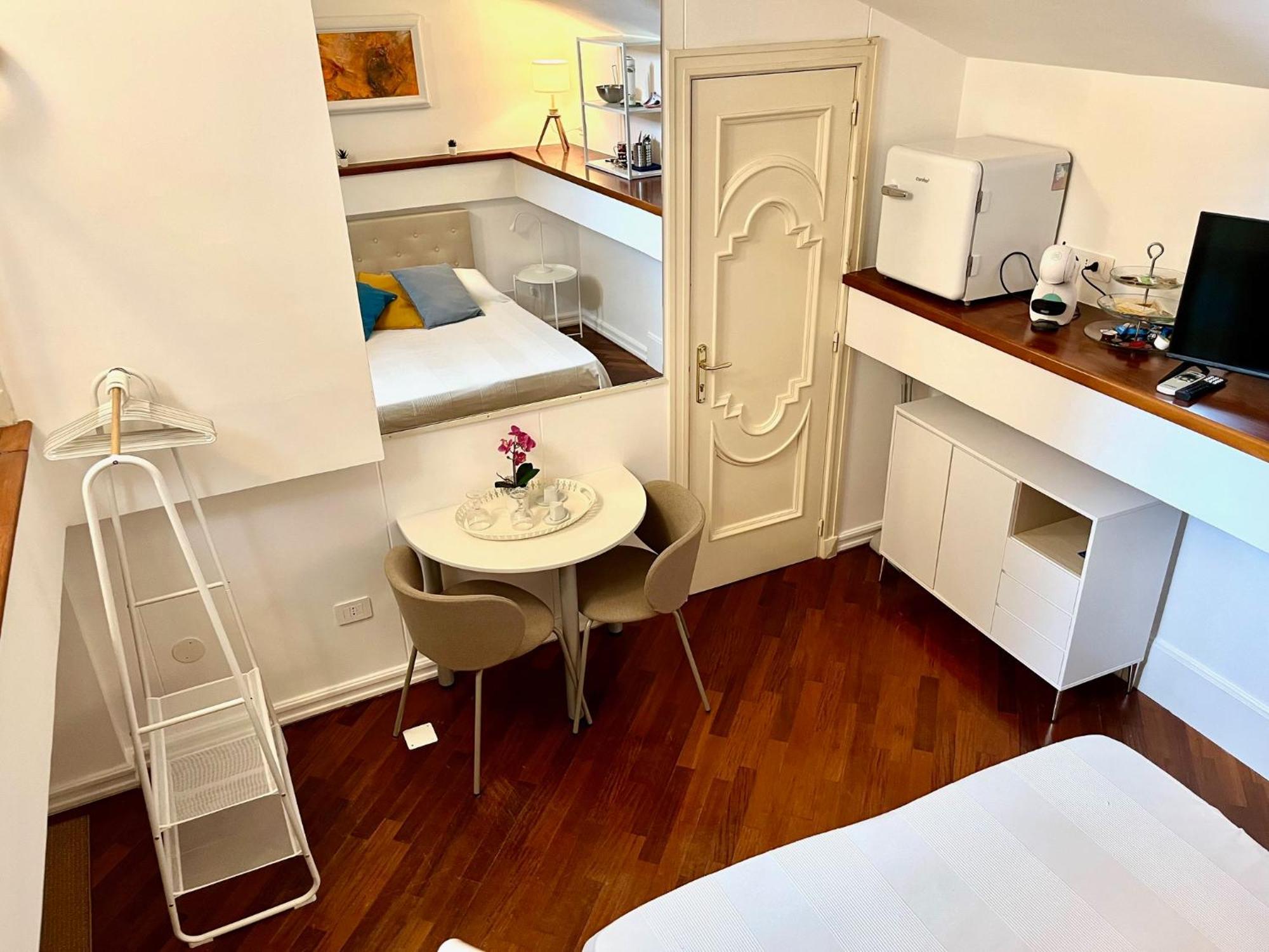 Bella Domus Suites Salerno Exteriör bild