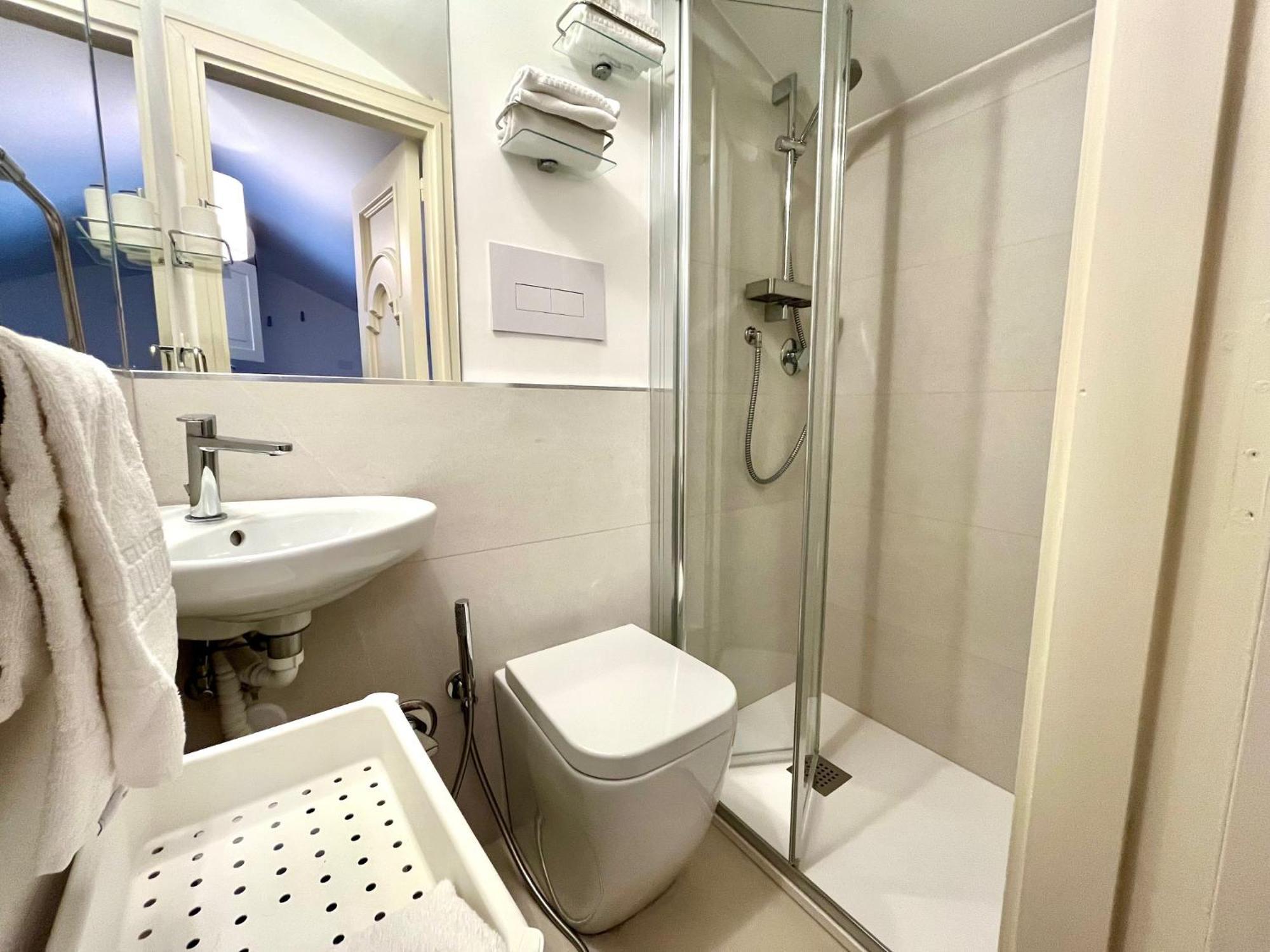 Bella Domus Suites Salerno Exteriör bild